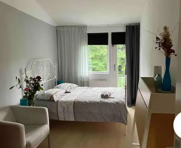 Bed & Breakfast Charming Rooms With Free Parking Amsterdam